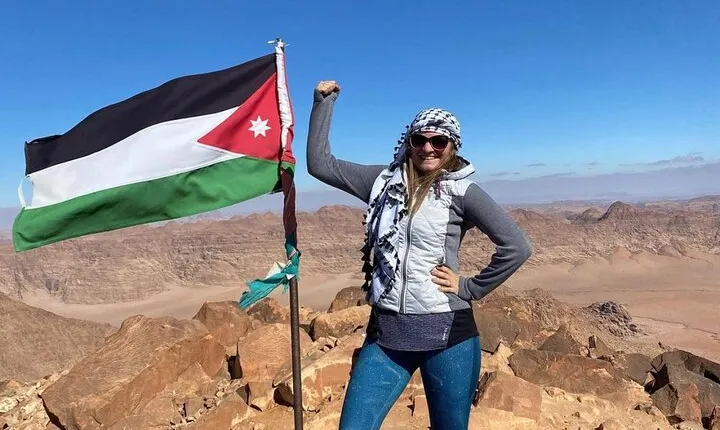 Wadi Rum Mountain Hike: Umm Ad Dami, highest point of Jordan + Jeep tour & Lunch