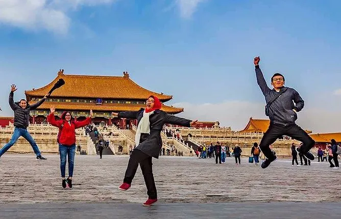 7-Day Private China Tour from Dalian: Beijing, Xi'an, Guilin and Shanghai