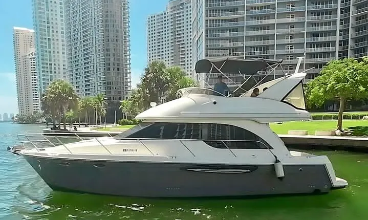 4-Hour 42 Meridian Yacht Rental with Captain in Miami Florida