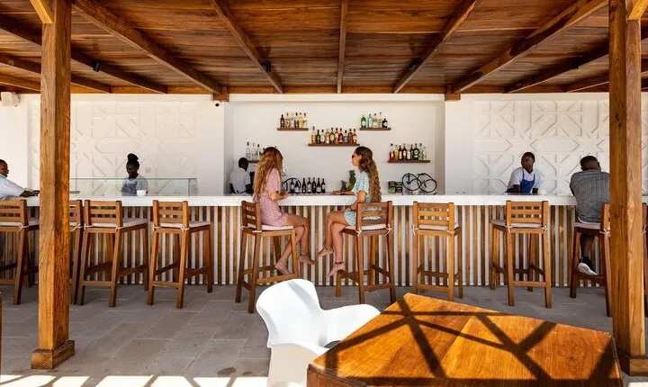 8 Days Budget Nothern Circuit Safari and Zanzibar Holiday