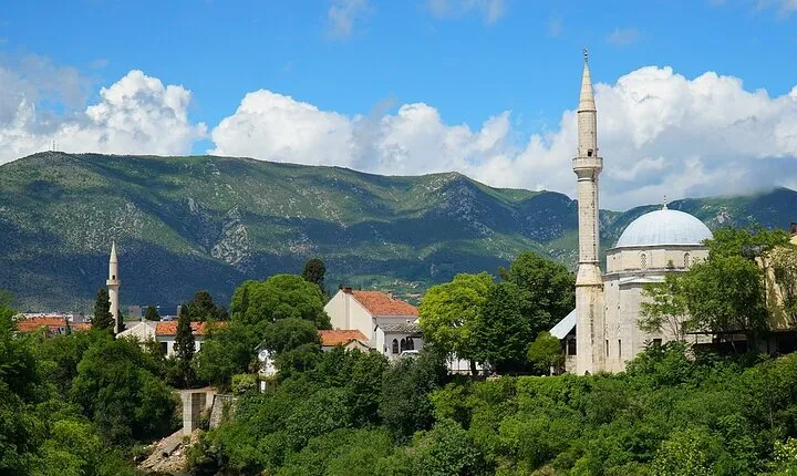 Private Guided Mostar and Kravica Waterfall Tour from Split