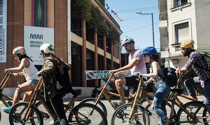 Full Day Guided Cycling Tour in Buenos Aires