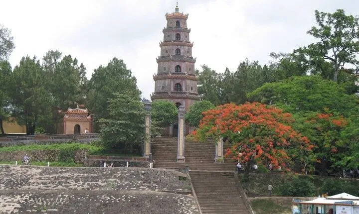 Hue: Daily city tour
