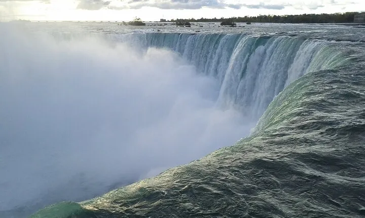 Best of Niagara Falls Guided Walking Tour