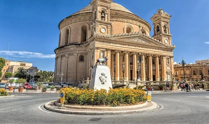 Malta small group tour of Mdina and Mosta Basilica with lunch