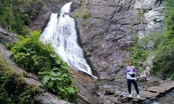 Vladeasa Peak and Bride's Waterfall Day Hike