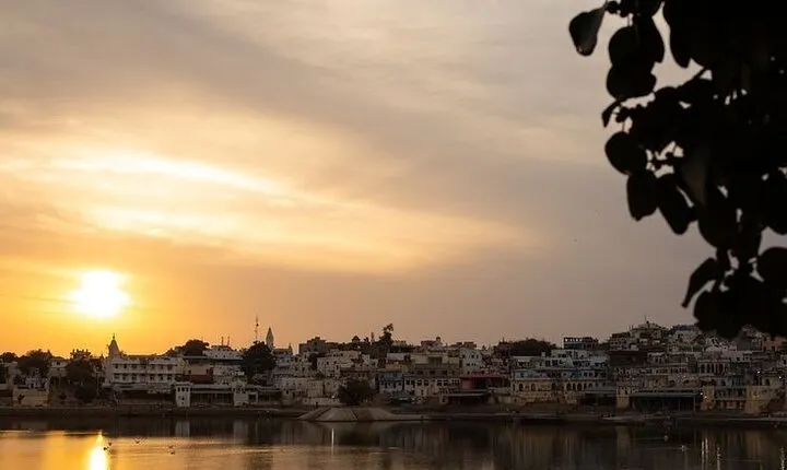 Afternoon Walk Tour with Sunset & Fire Ritual -The Pushkar Route