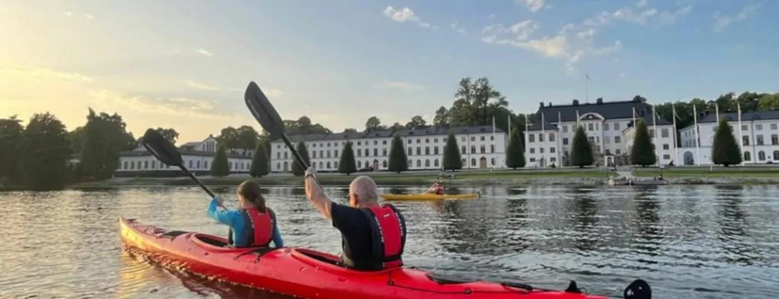 Guided sunset kayak eco-tour in Stockholm City