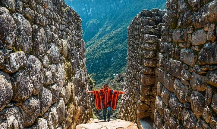 Sacred Valley and Machu Picchu 2-Day Tour from Cusco