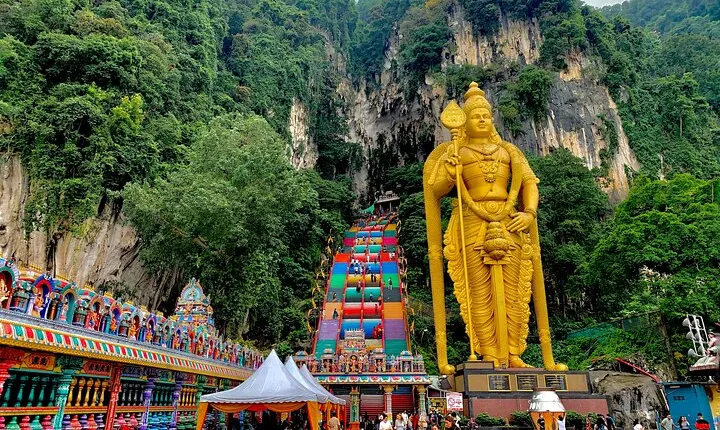 3-Hour Countryside and Batu Tour in Malaysia