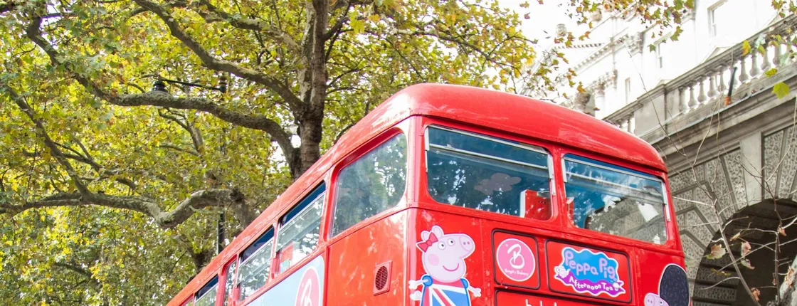 Peppa Pig afternoon tea bus tour in London