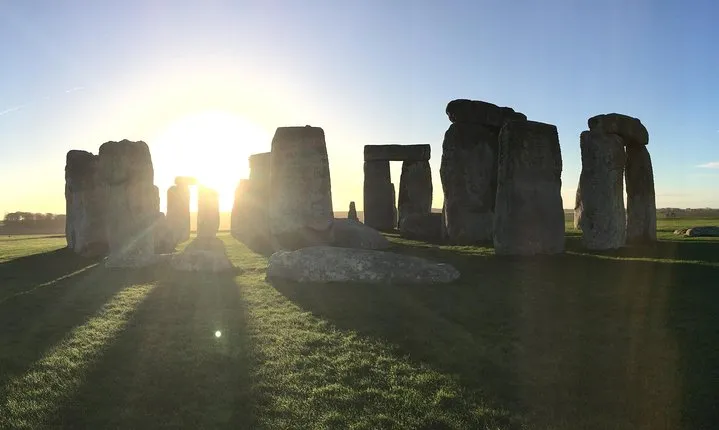 Windsor Castle and Stonehenge Private Car with Driver Guide