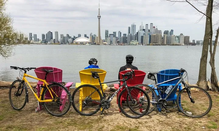 Guided Bicycle Tour - Toronto Waterfront, Island and Distillery