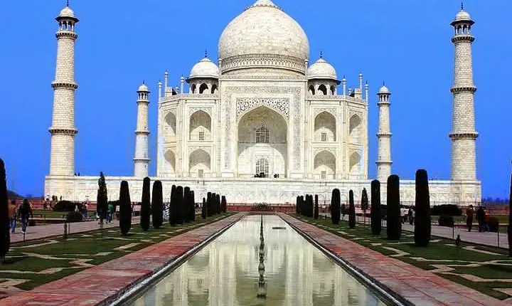 7 Nights 8 Days Golden Triangle of India with Nepal