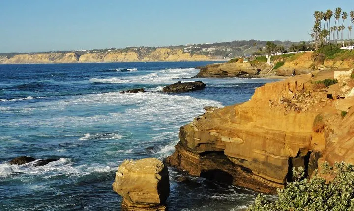 Private Shuttled Coastal Gems Scenic Customizable Tour