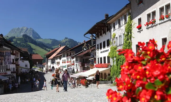 Gruyères Tour from Geneva With Train, Chocolate and Cheese