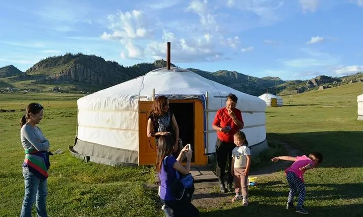 Private 3-Day Tour of National Parks From Ulaanbaatar