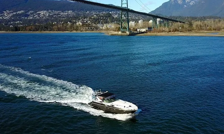 Vancouver 2 Hour Luxury Yacht Cruise for Adults only