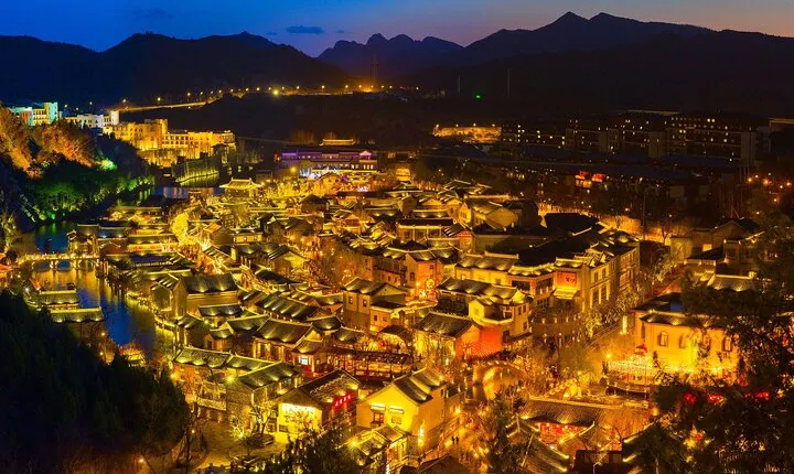 Beijing: Private Roundtrip Transfer to Gubei Water Town/Simatai