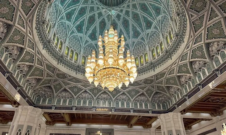 Muscat Hidden Gems Private City Tour with Different Languages