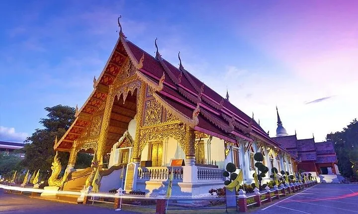 Private Chiang Mai City Tour with Wat Doi Suthep and Wat Suan Dok