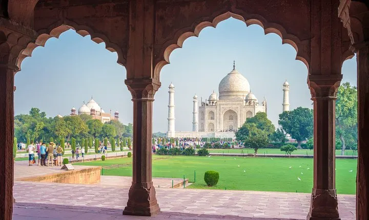 From Delhi : Agra Overnight Tour