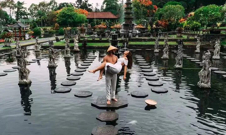 Gate of Heaven and Snorkeling Private Day Tour 