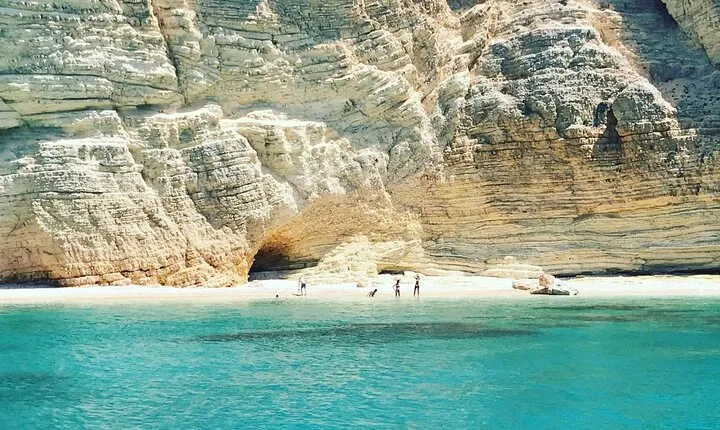 Explore Rina's Cave and Koufonisia Cruise From Naxos