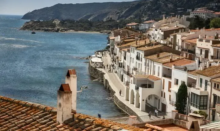 Girona, Figueres, Dalí Museum and Cadaqués Tour from Barcelona