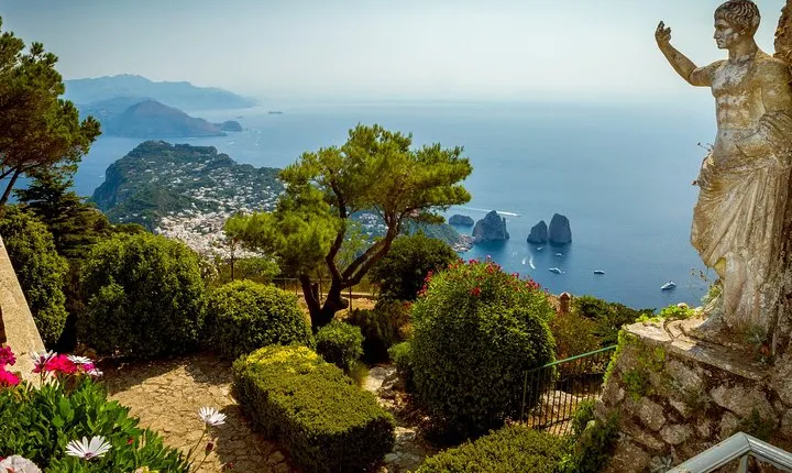 Pompeii and Capri Island Day Trip from Naples