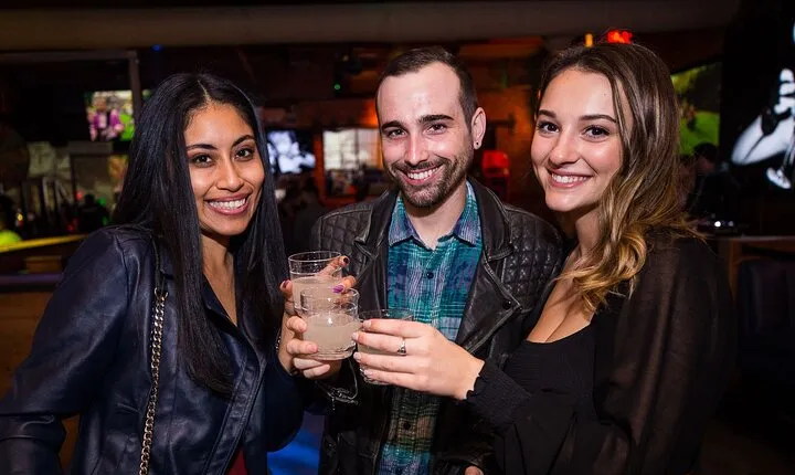 Drink, Mingle and Dance Club Tour