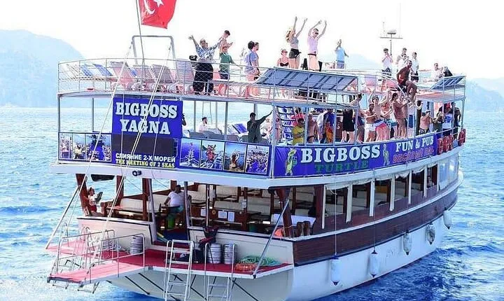 Big Boss – Adults Only Boat Trip (16+)