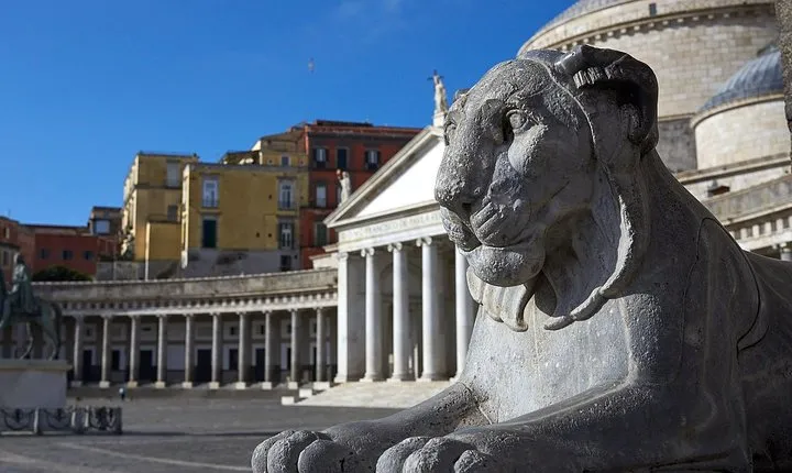 Semi-Private Day Trip to Pompeii and Naples from Rome