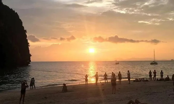 Hong Islands Sunset & Glow Plankton Night Trip from Krabi
