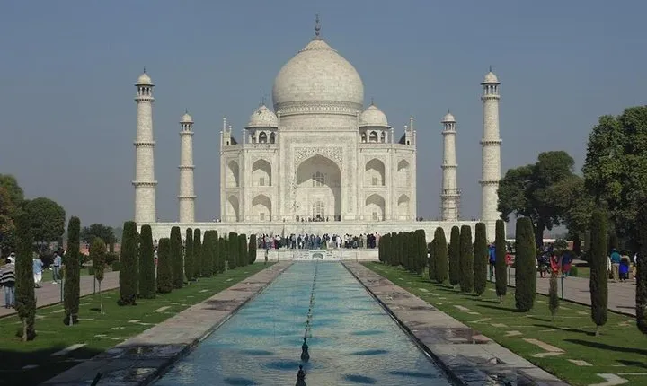 Agra Tour Guide Services with Tickets