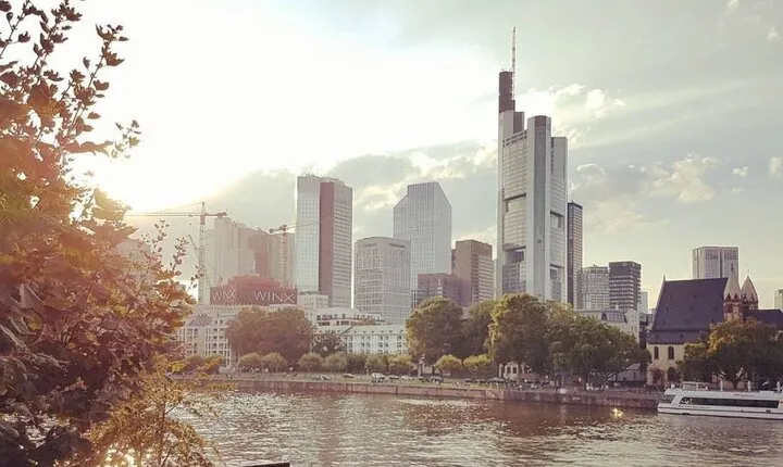Exciting private city tour of Frankfurt for your group