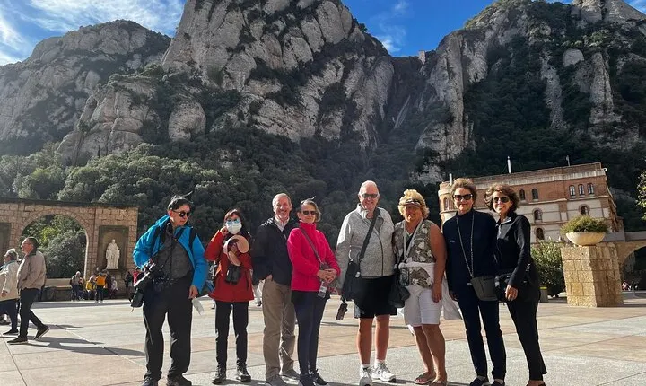 Montserrat Cardona and Salt Mountain Private Tour
