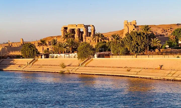Tour Philae Temple and Aswan High Dam in Aswan