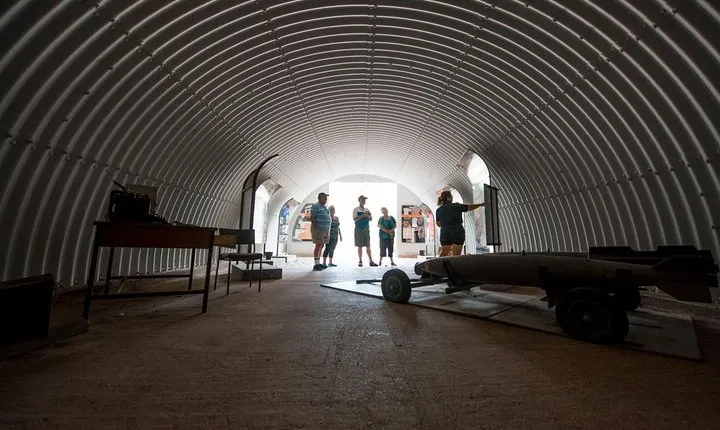Bombing of Darwin World War II Tour with Harbour Cruise