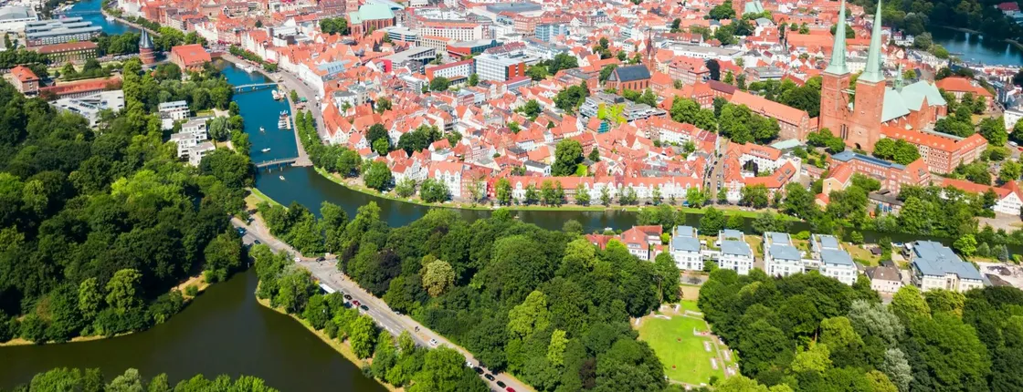 Lübeck city highlights walking tour with a local