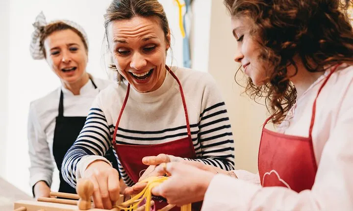 Florence Pasta and Gelato Cooking Class: Small Group Experience