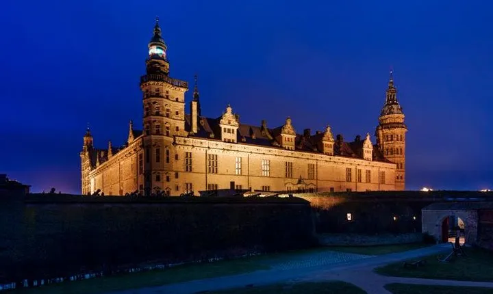 4-Hour Private Hamlet Castle Tour from Copenhagen