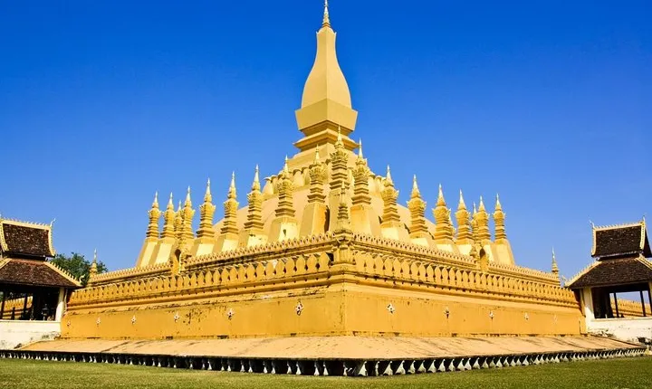 Vientiane City Day Tour and Buddha Park Visit with Lunch