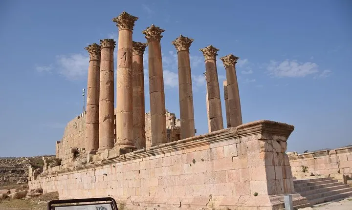 4-Day Private Tour of Jerash, Petra, Wadi Rum, and Dead Sea from Amman