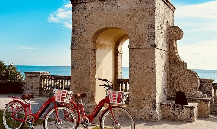 Scenic Palm Beach Guided Tour
