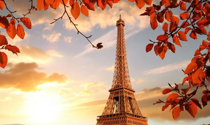 Paris 3-hour Private Tour including Seine River Cruise