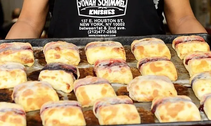 Private Lower East Side, Chinatown and Little Italy Food Tour