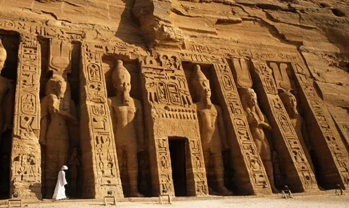 Abu Simbel Temples from Aswan by Flight - Private Tour