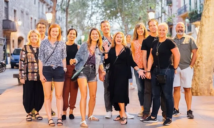 Food, Wine & History Tour with la Boqueria Market in Barcelona