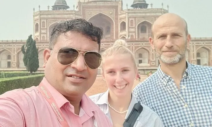 Private Full-Day Delhi Tour Including Entrance Fees with Guide 